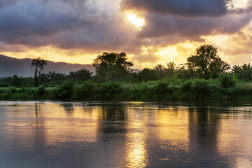 Obraz na płótnie Canvas Tropical river