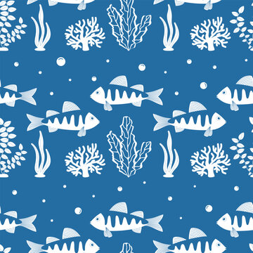 Vector seamless pattern on a blue background. Fish and algae in cartoon style. Summer, beach.