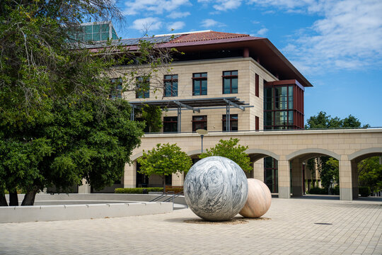  Pars pro Toto art installation on Stanford's Science and Engineering Quad