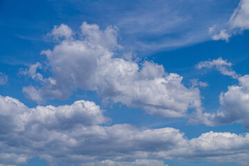 Fototapeta na wymiar Cloudscape in spring and blue sky