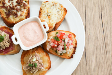 5 kinds of bruschetta served with Belgian Andalouse sauce