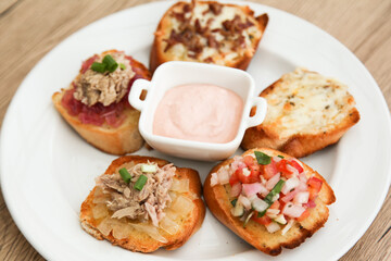 5 kinds of bruschetta served with Belgian Andalouse sauce