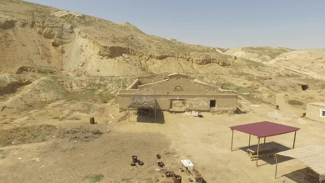A ruin of the entire village