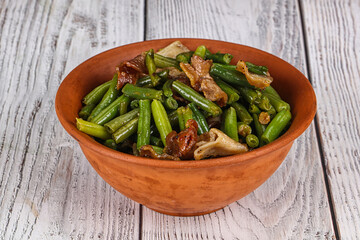 Roasted bacon with green bean