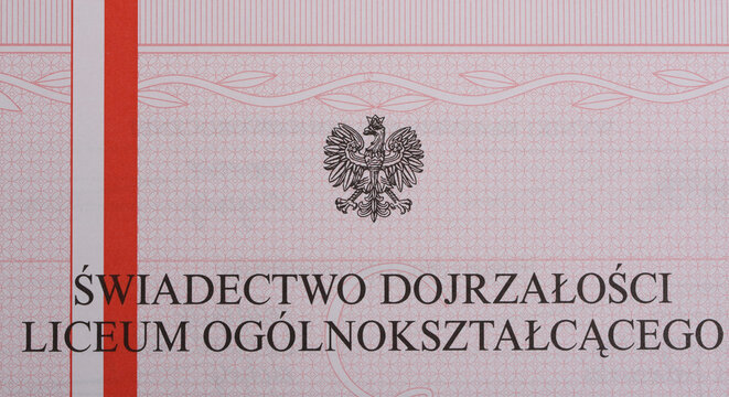 Świadectwo ukończenia liceum og&oacute;lnokształcące z czerwonym paskiem, wzorowy uczeń,  prymus 