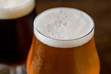 グラスビールの泡　
