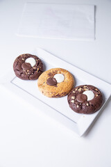 chocolate chip cookies