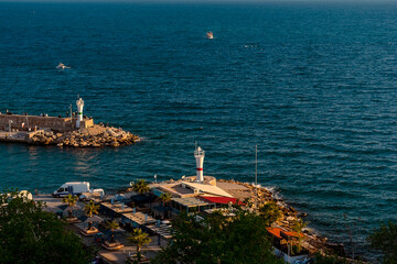 Obraz premium Panorama view from a high point on the old port of Kaleiçi in the Turkish city of Antalya. Panoramic view of the old port in the tourist area of Kaleici.