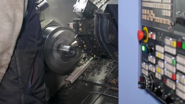 Horizontal lathe machine in processing of shaft and disk part, turning inner and outer cylindrical, conical and other rotating surfaces, modulus and pitch thread and drilling
