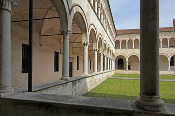 il Chiostro grande dell'abbazia olivetana di Rodengo Saiano