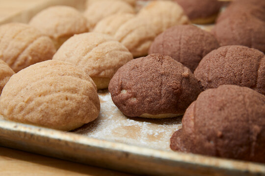 Cinnamon and Chocolate Conchas Bread