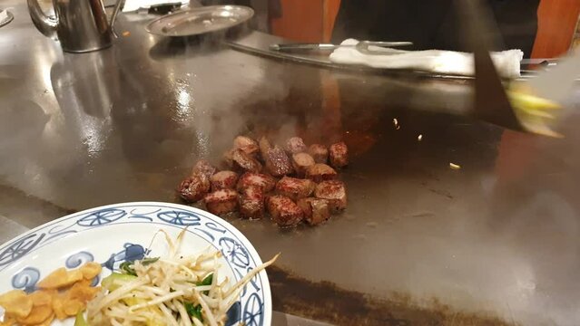 Kobe beef steak tepanyaki cooking marble beef Japanese style