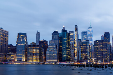Fototapeta Manhattan skyline in New York at night obraz
