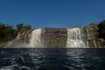 Obraz premium Hacha waterfall in the lagoon of the Canaima national park before the storm - Venezuela, Latin America
