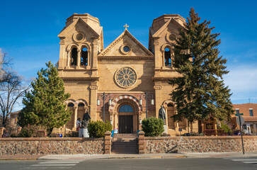 Fototapeta premium Historic Cathedral Basilica of Frances of Assisi, Santa Fe, New Mexico