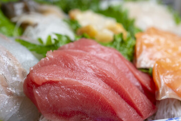 刺身の盛り合わせ