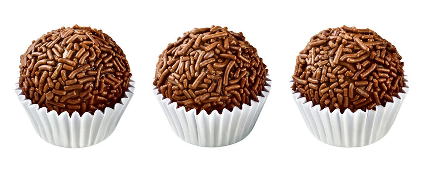 Grupo de brigadeiro de chocolate isolado em fundo transparente 