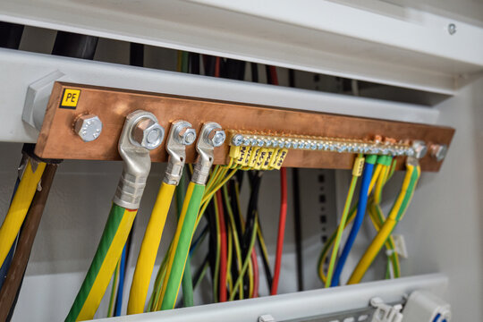Ground online wire connection