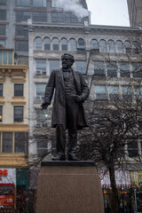 monument to the soldiers