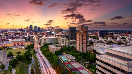 Fotobehang Aerial view of Kansas City skyline at dusk, viewed from Penn Valley Park. Kansas City is the largest city in Missouri. © mandritoiu