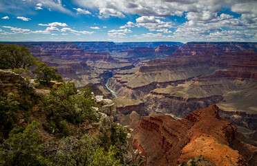 Fototapeta na wymiar Magnificent Grand Canyon under a stunning sky
