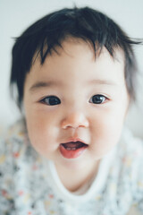 寝癖の赤ちゃん