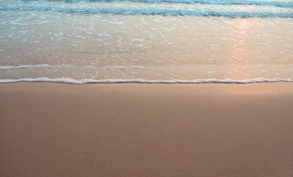 The background image is sea and sand.