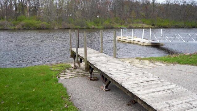 Boat launch dock in Belding Michigan Flat River 4k
