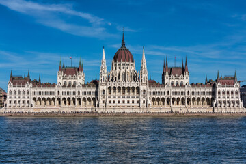 Fototapeta premium Hungarian Parliament Building in Budapest, Hungary