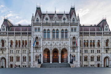 Fototapeta premium Hungarian Parliament Building in Budapest, Hungary