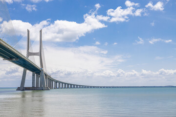 Vista Panorâmica da Ponte Vasco da Gama em Lisboa Portugal	