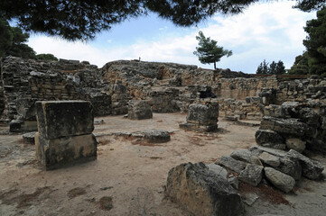 La salle du Trésor du palais minoen de Phaistos près de Mirès en Crète