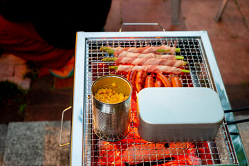 夜のバーベキュー