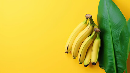 Bananen mit einem Bananenblättern auf gelben Hintergrund. Minimalistisches Sommerkonzept. Vintagestil (Generative AI) - obrazy, fototapety, plakaty