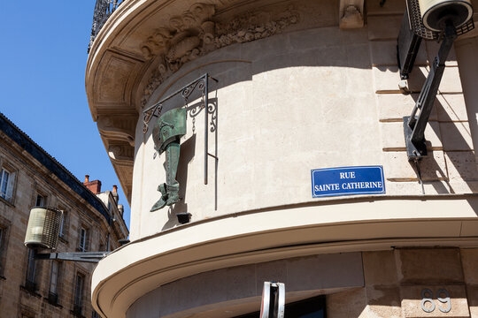 Rue Sainte-Catherine street sign name in Bordeaux