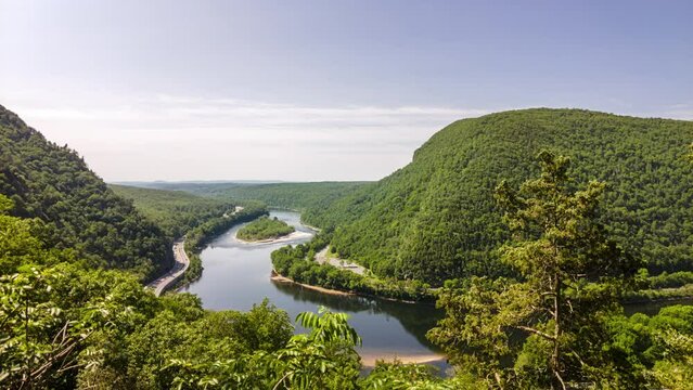 Aerial timelapse of Delaware Water Gap from Mt. Tammany red dot hiking trail. The Delaware Water Gap is a water gap on the border of the U.S. states of New Jersey and Pennsylvania