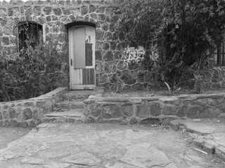 old house black and white 