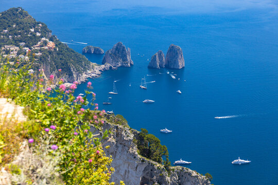 Capri, wyspa w zatoce Neapolitańskiej