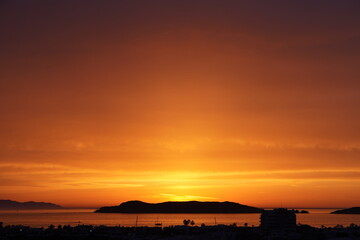 Atardecer frente a la isla el venado