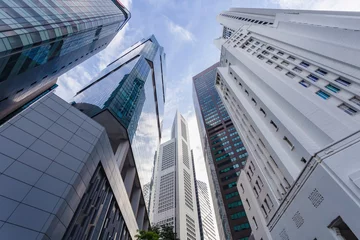 Tuinposter Landscape of the Singapore financial district and business building, Singapore City © Southtownboy Studio