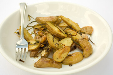 Roasted FIngerling Potatos with Green onions, roasted shallots, and Roasted Garlic