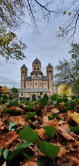 Herbstzauber am Kloster Maria Laach