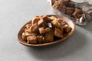 Strawberry, dacquoise, terrine, sweets, cake, garlic rusk, garlic, rusk, pyrusk, raspberry curry