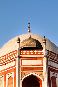 Delhi Humayun's tomb of Mughal Emperor Humayun designed by Persian architect Mirak Mirza Ghiyas in New Delhi, India. Tomb was commissioned by Humayun's wife Empress Bega Begum in 1569-70