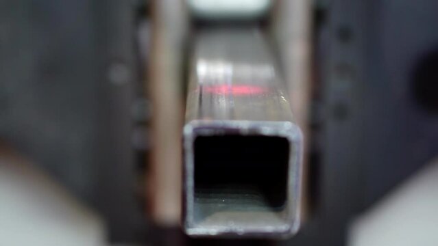 The operation of an automatic coordinate measuring machine (CMM) . Innovative development of measuring instruments.