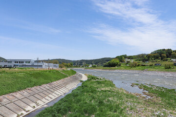 Obraz premium 天竜川（長野県辰野町）