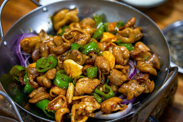 A spicy and delicious Hunan cuisine, deep-fried fat intestines