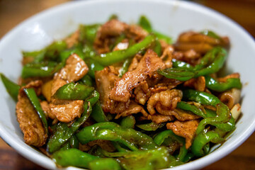 A spicy and delicious Hunan cuisine, stir-fried pork with chili