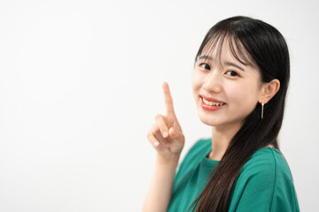 爽やかな若い女性