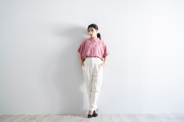 Fototapeta premium 爽やかな若い女性